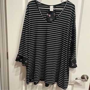 Terra & Sky Tunic Top 3X Black White Stripe Lace Up Back Floral Ruffle.
